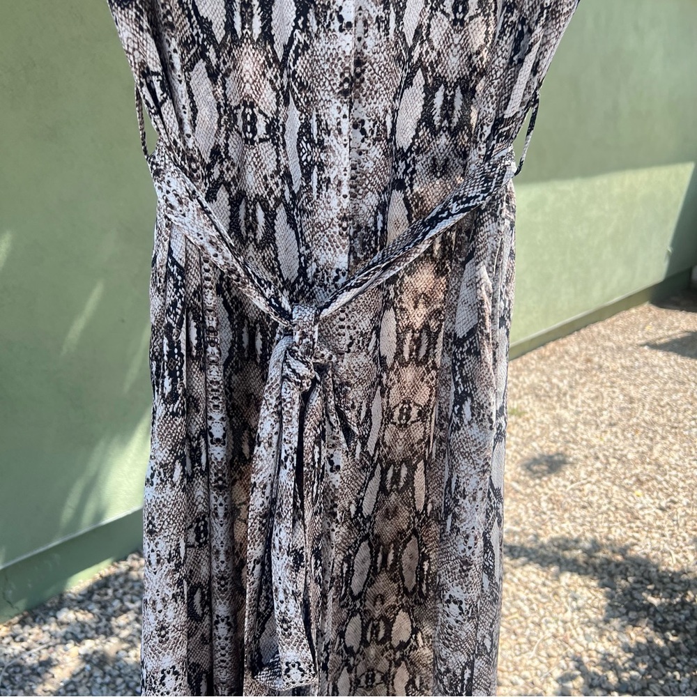 Socialite Snakeskin Long Dress Size: XL - Picture 3 of 8